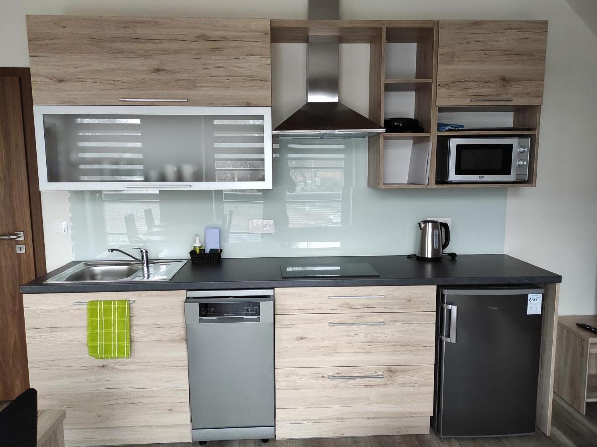 Apartmany Ricky Ii. Buitenkant foto